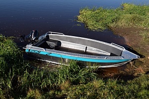 Алюминиевая лодка NewStyle-410 румпельное управление